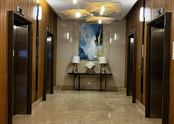 Premiere Near Moa&naia Airport *